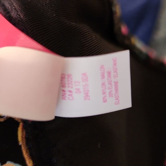 Victoria's Secret Black Paisley Halter Bikini Top Size M - Picture 10 of 10